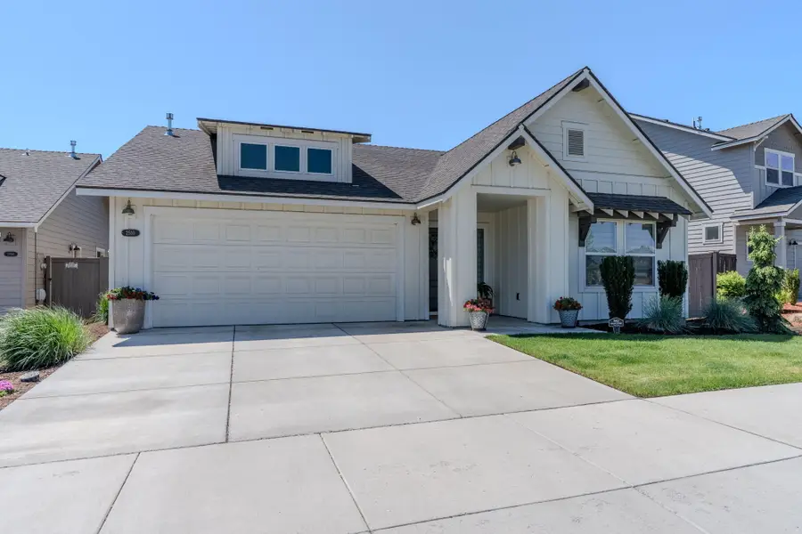 2510 SW Newberry Loop, Redmond, OR 97756 - #2