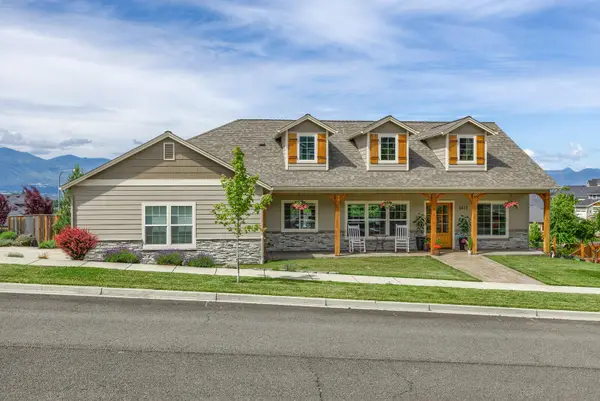 4432 Vista Pointe Drive, Medford, OR 97504