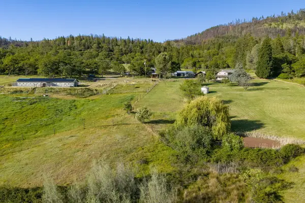 2444 Gardner Road, Eagle Point, OR 97524