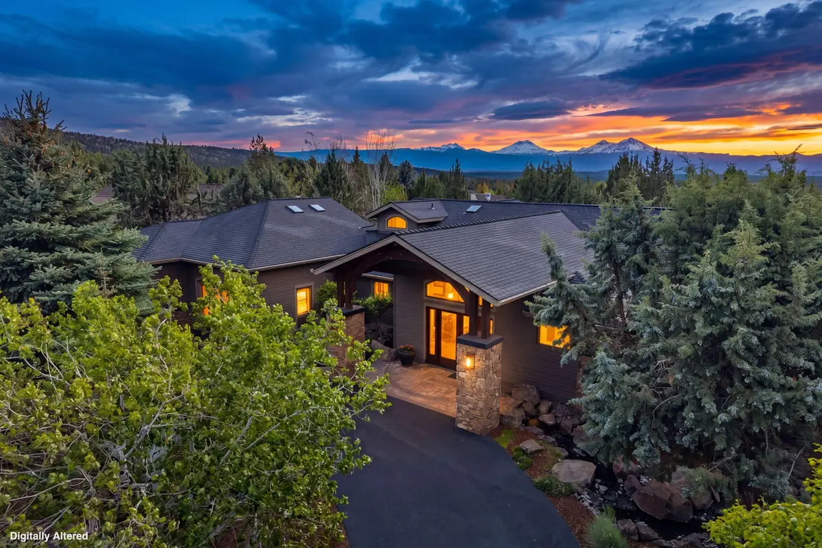 1134 Highland View Loop, Redmond, OR 97756 - #1