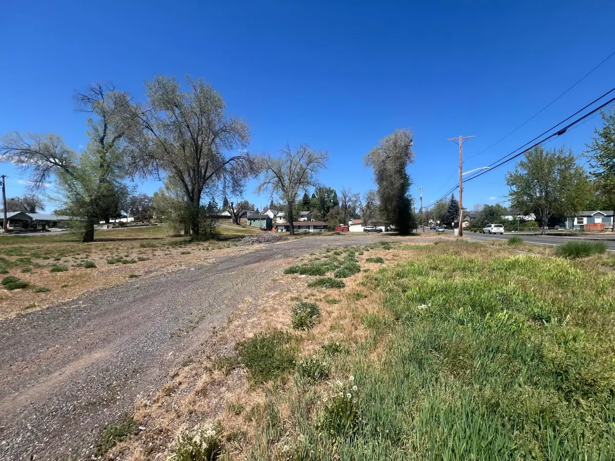 2007 Modoc Street, Klamath Falls, OR 97601 - #1