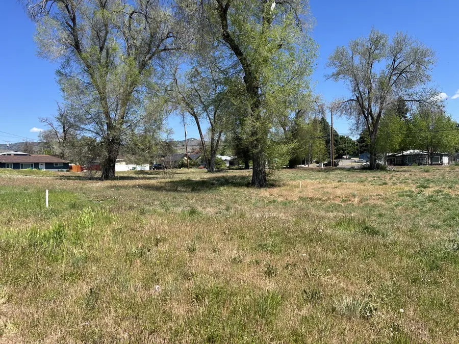 2007 Modoc Street, Klamath Falls, OR 97601 - #3