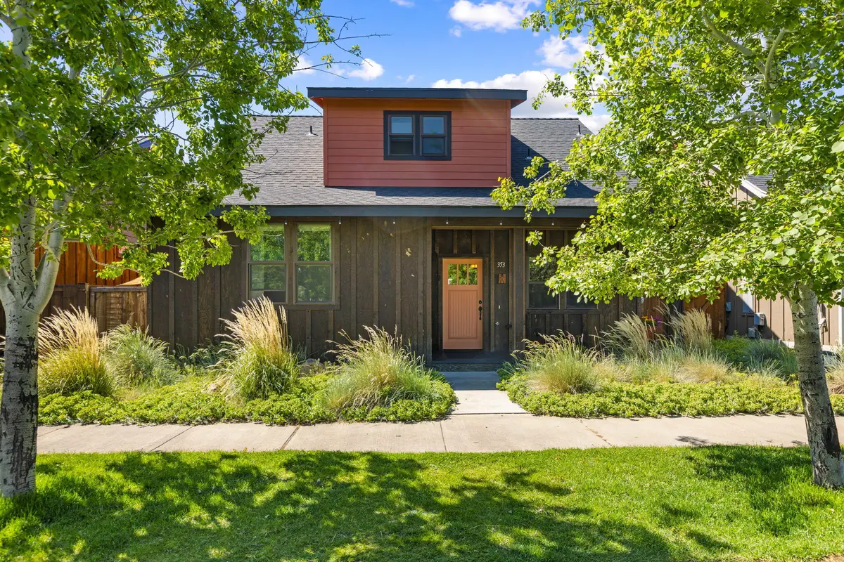353 E Aspenwood Avenue, Sisters, OR 97759 - #1