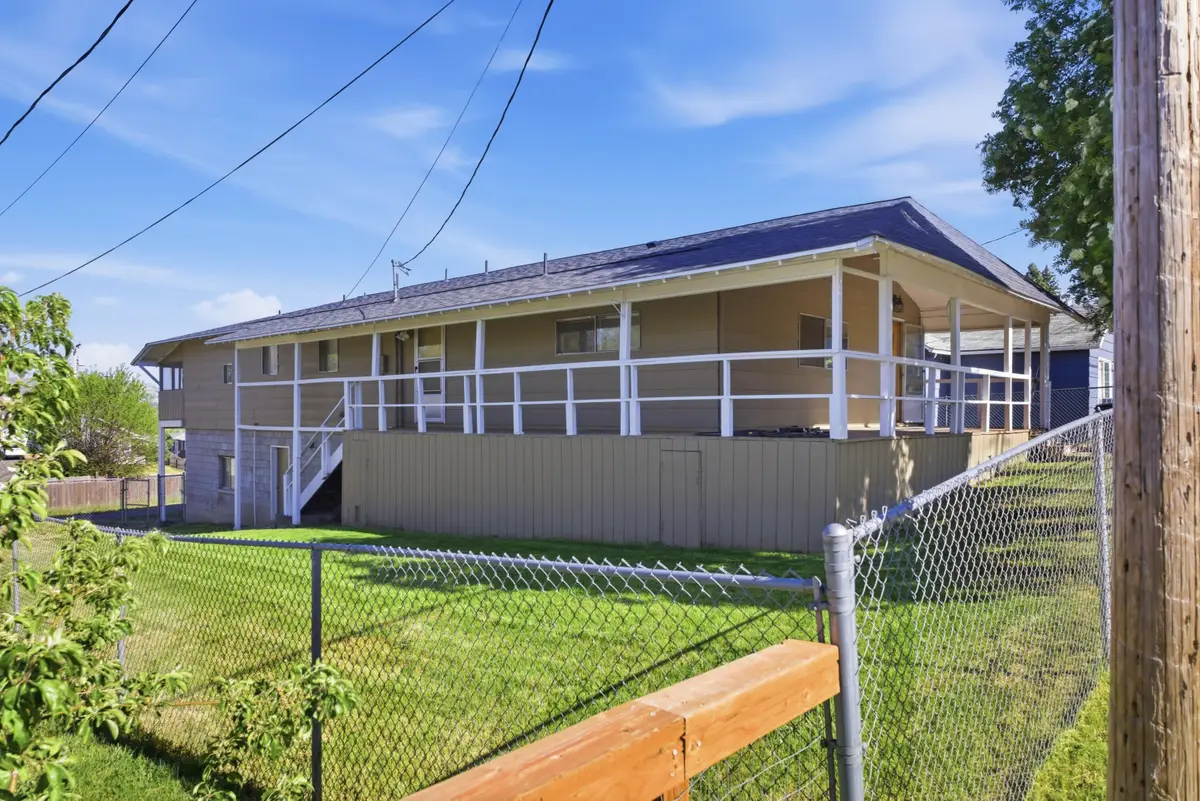 1335 Lakeview Avenue, Klamath Falls, OR 97601 - #1