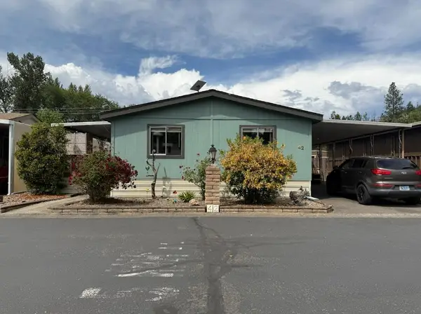 20055 Or-62 #42, Shady Cove, OR 97539