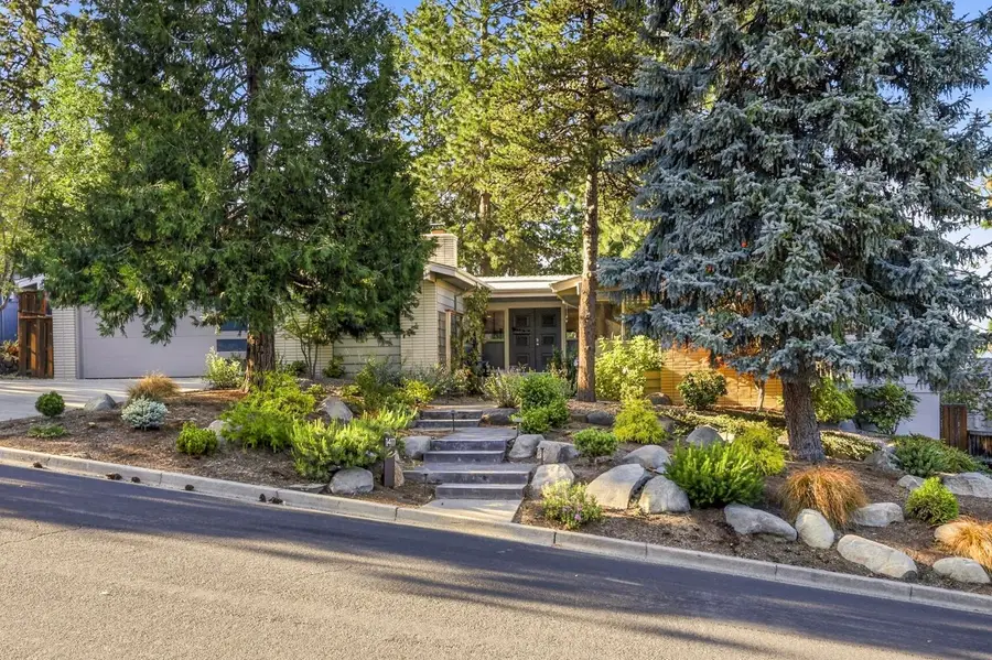 1411 Ponderosa Drive, Ashland, OR 97520 - #2