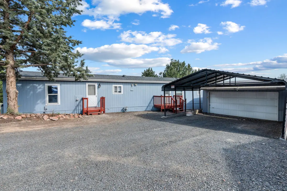 215 SE J Street, Madras, OR 97741 - #1
