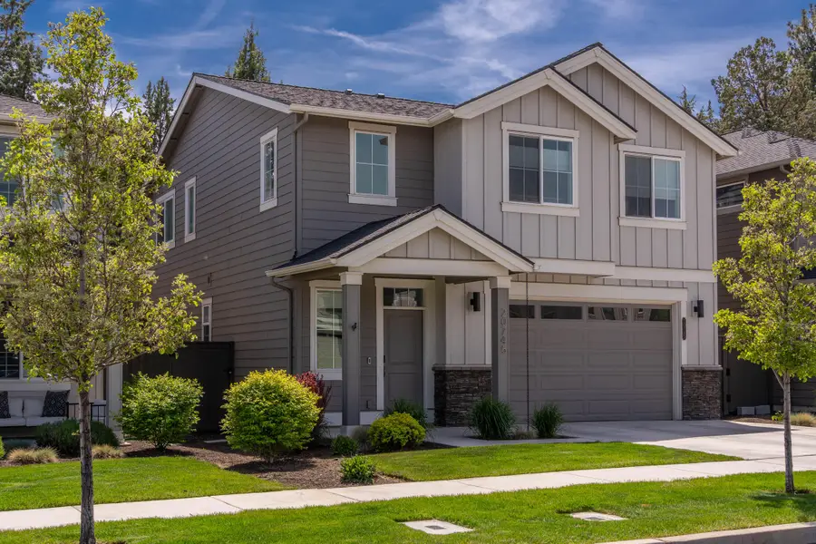 20745 SE Iron Horse Lane, Bend, OR 97702 - #2