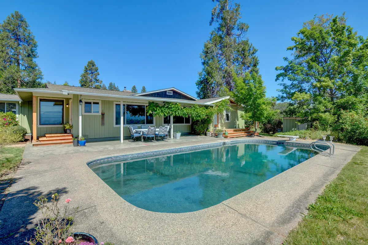1545 Old Stage, Medford, OR 97502 - #1