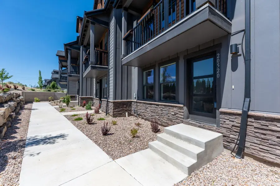 20520 NE Empire Avenue, Bend, OR 97701 - #2