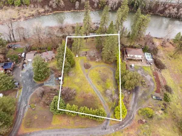 8730 Rogue River Highway, Grants Pass, OR 97527