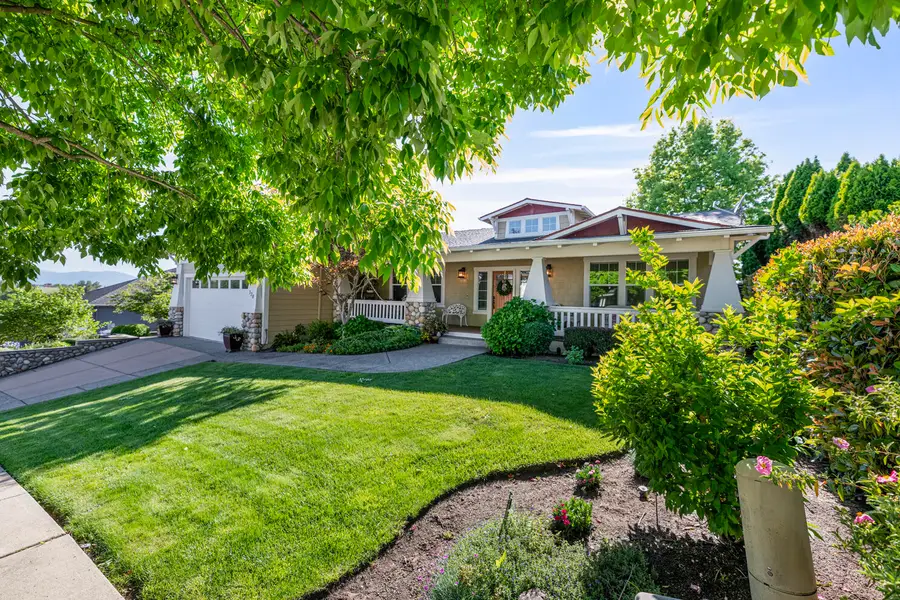 128 Oak Point Drive, Eagle Point, OR 97524 - #3