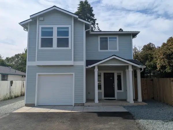 613 St Thomas Lane, Eagle Point, OR 97524
