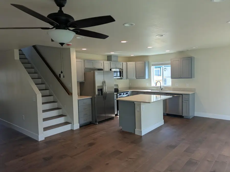 613 St Thomas Lane, Eagle Point, OR 97524 - #2