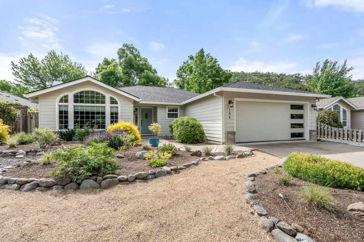 184 Meadow View Drive, Phoenix, OR 97535 - #1
