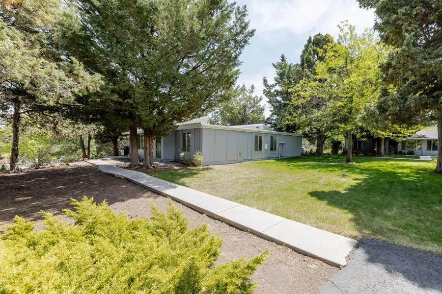 1700 NE Wells Acres Road #APT 38, Bend, OR 97701 - #3