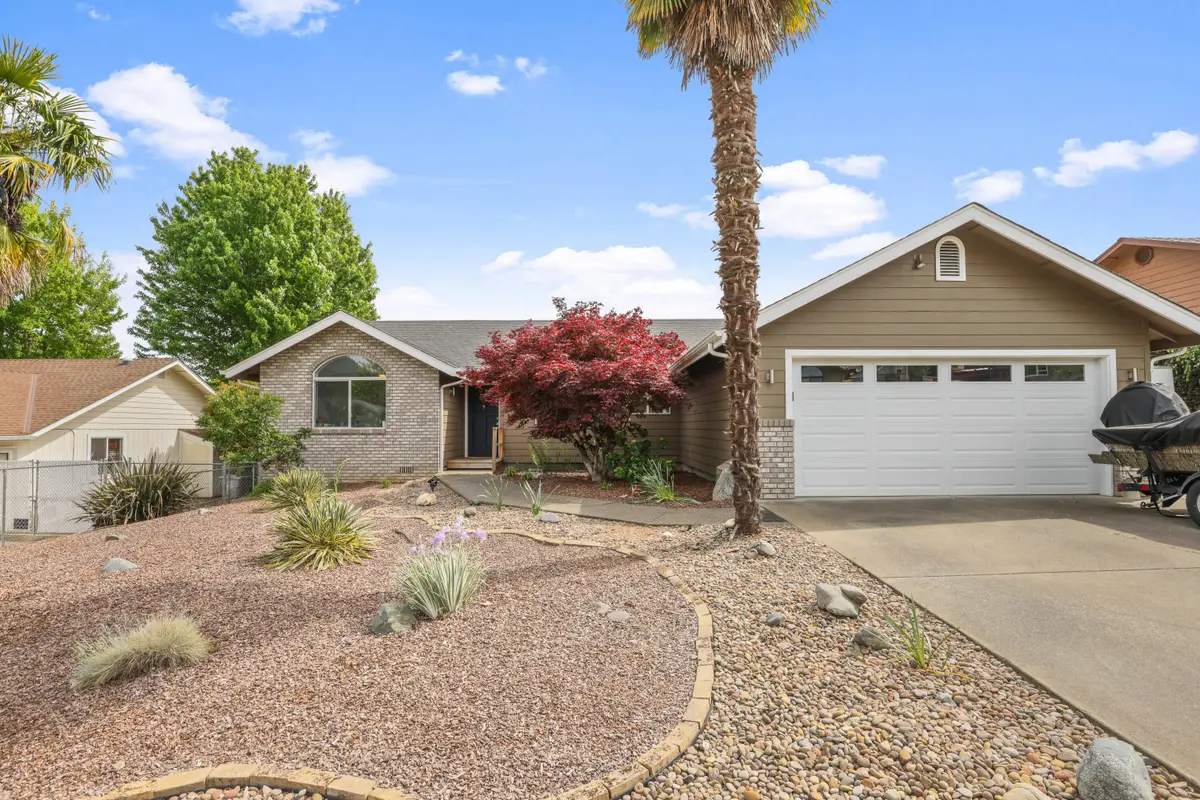 905 NW Regent Drive, Grants Pass, OR 97526 - #1