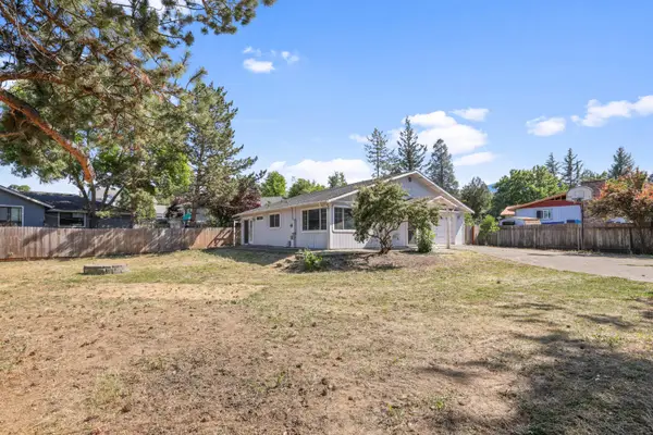 540 Oak Knoll Drive, Ashland, OR 97520