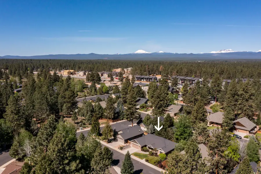 60807 Grand Targhee Drive, Bend, OR 97702 - #2