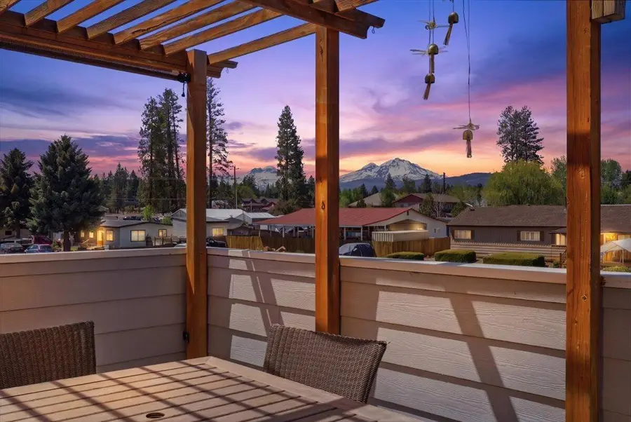 210 N Maple Street, Sisters, OR 97759 - #3