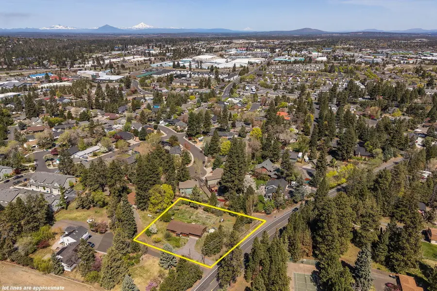 2323 NE 8th Street, Bend, OR 97701 - #2