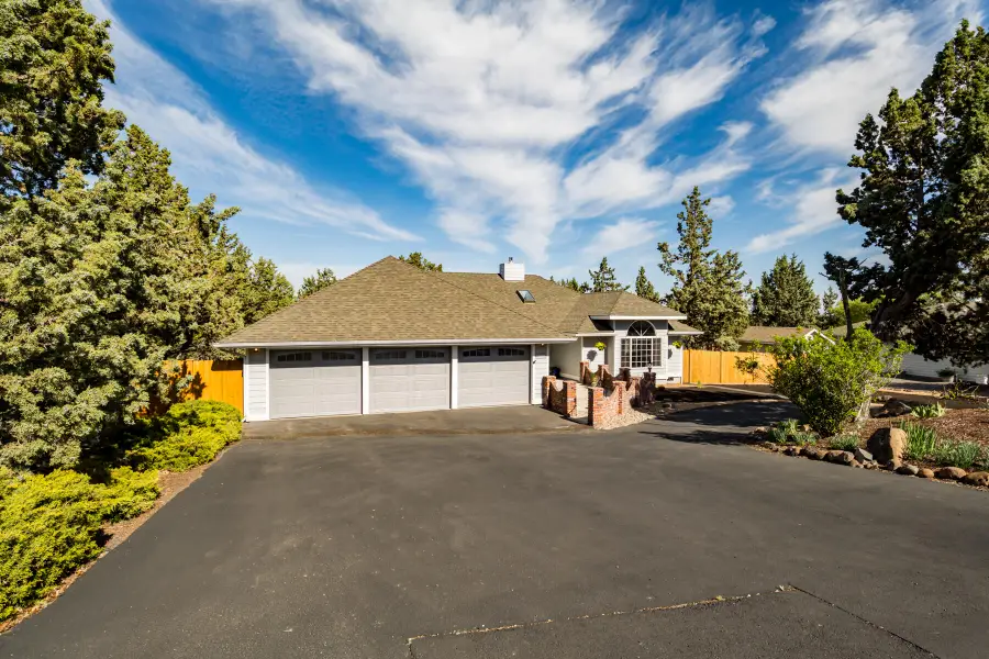 3740 SW 35th Street, Redmond, OR 97756 - #2