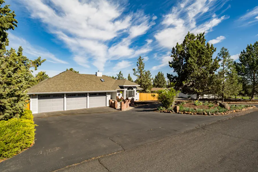 3740 SW 35th Street, Redmond, OR 97756 - #3