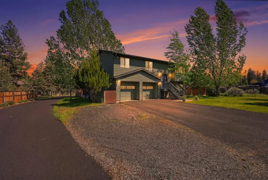 220 N Rope Place, Sisters, OR 97759 - #2
