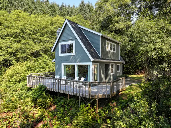 7975 NW Logan Road, Lincoln City, OR 97367