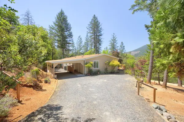600 Manzanita Drive, Rogue River, OR 97537