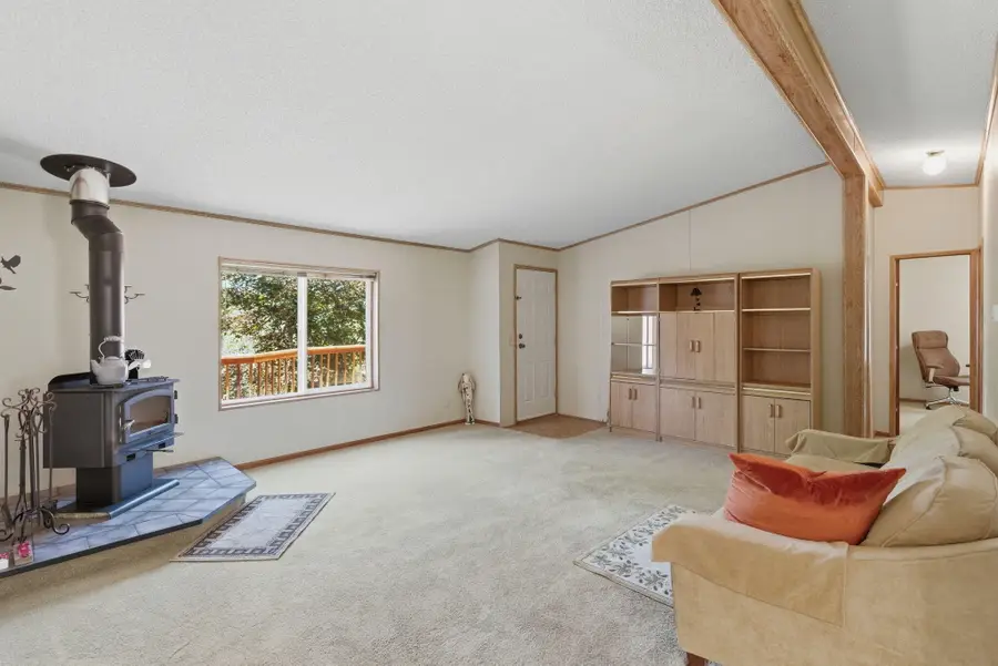 600 Manzanita Drive, Rogue River, OR 97537 - #3