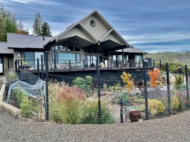 593 Ironwood Drive, Eagle Point, OR 97524 - #1