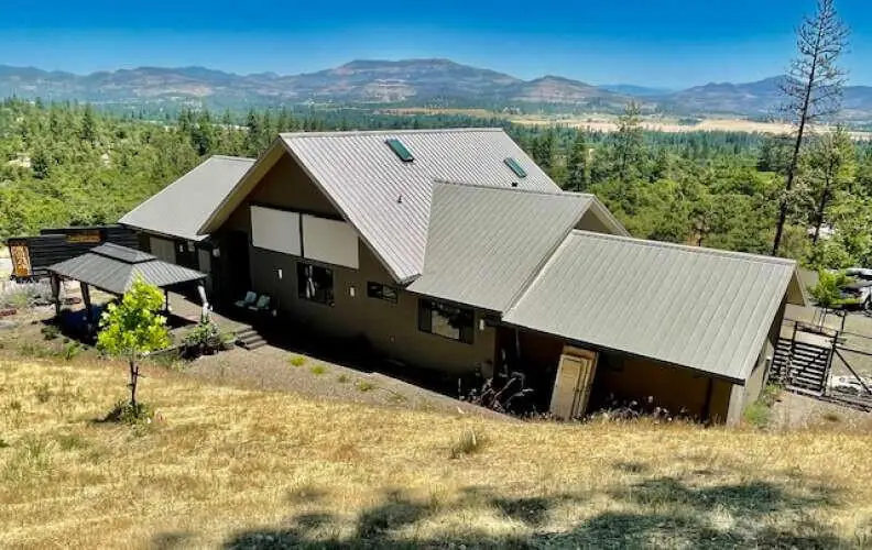 593 Ironwood Drive, Eagle Point, OR 97524 - #3