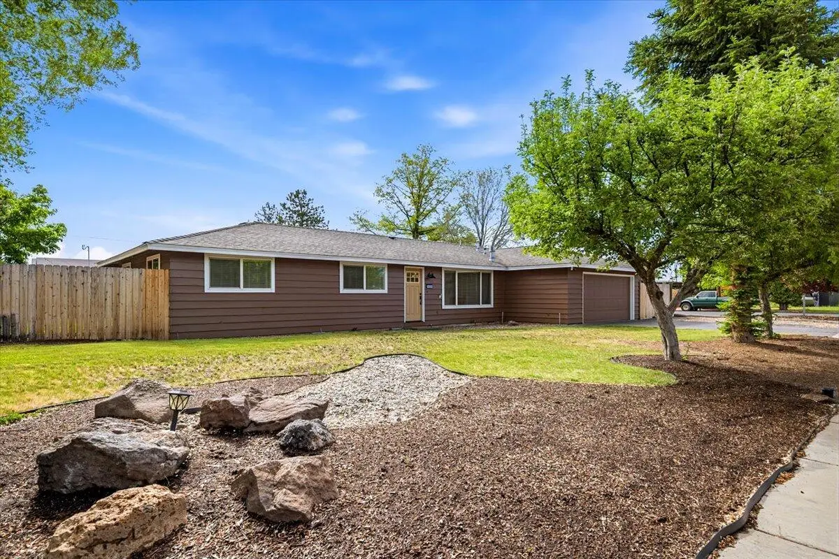 1650 SW 16th Street, Redmond, OR 97756 - #1