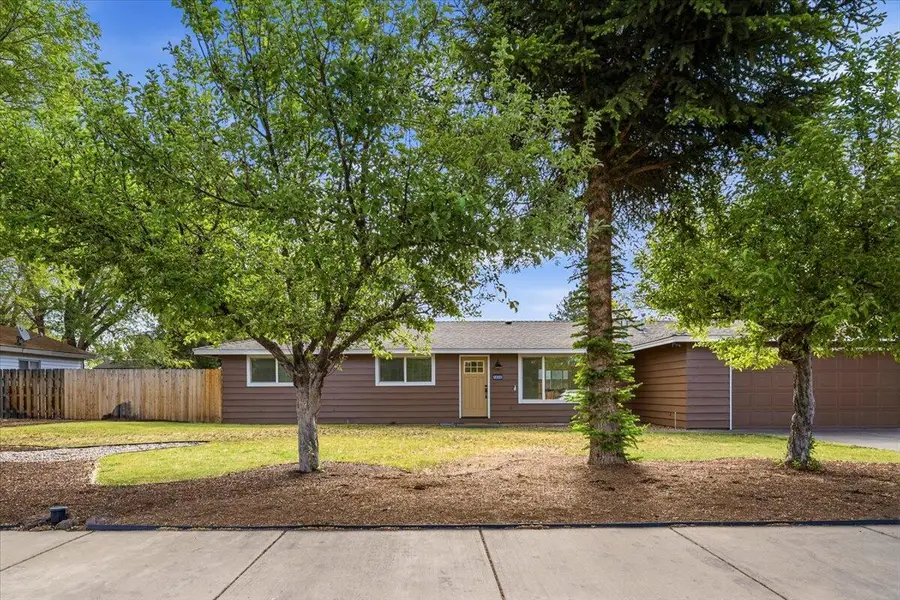 1650 SW 16th Street, Redmond, OR 97756 - #2