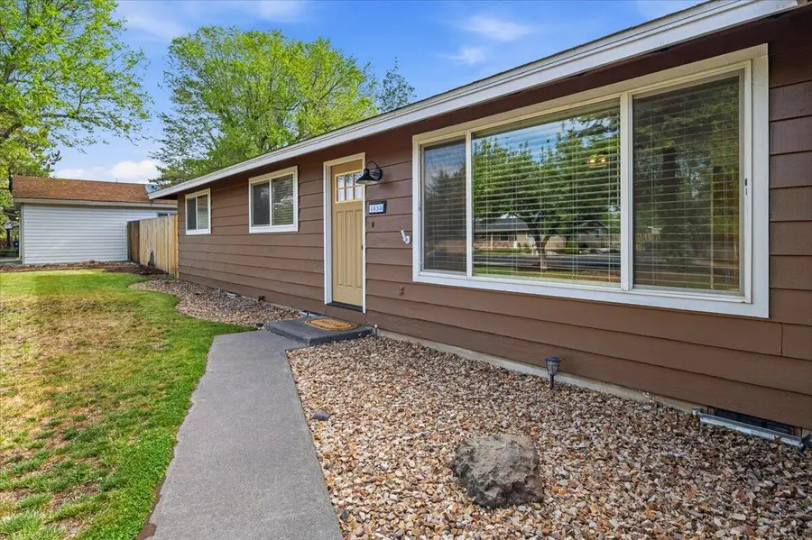 1650 SW 16th Street, Redmond, OR 97756 - #3