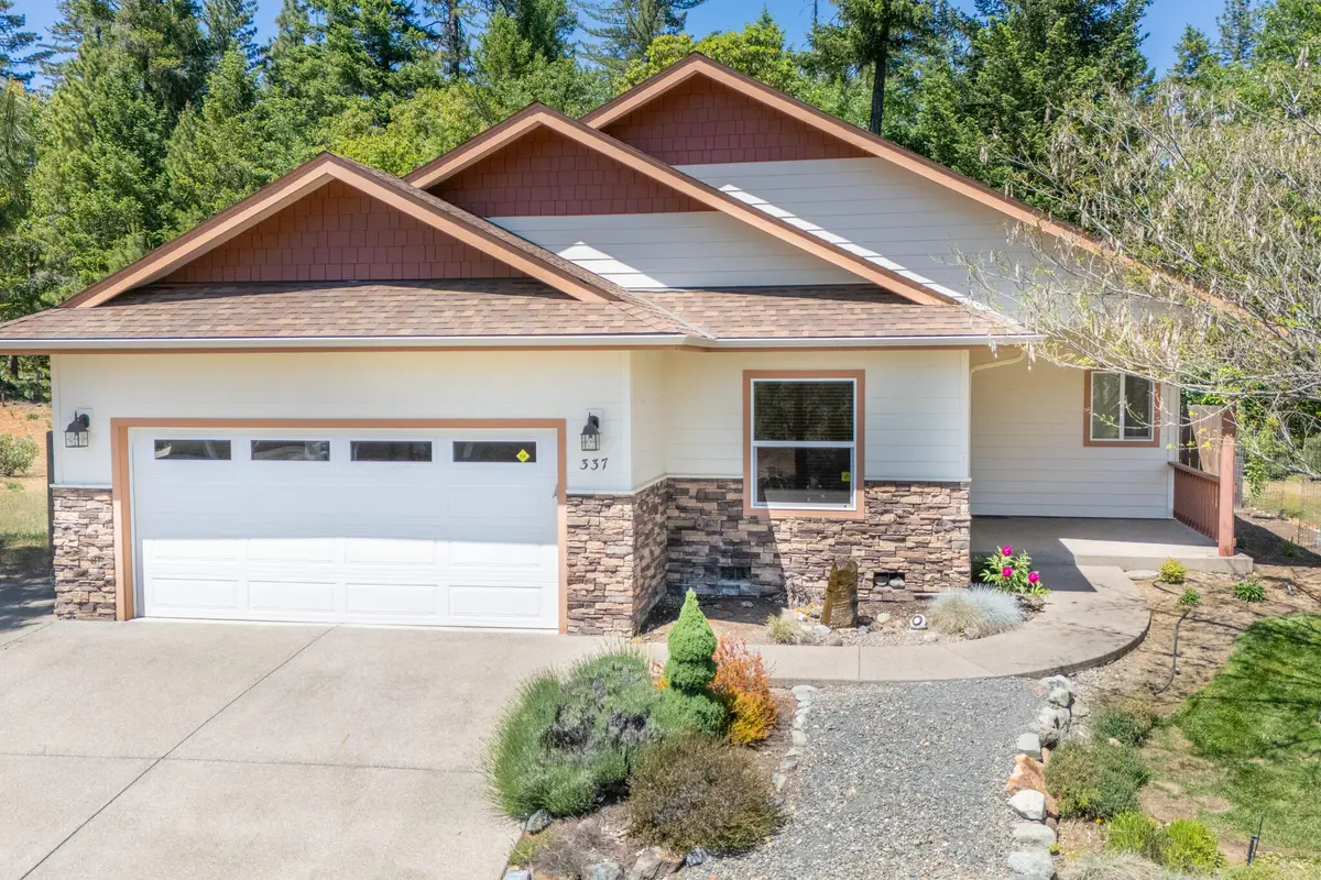 337 Cedar Drive, Cave Junction, OR 97523 - #1
