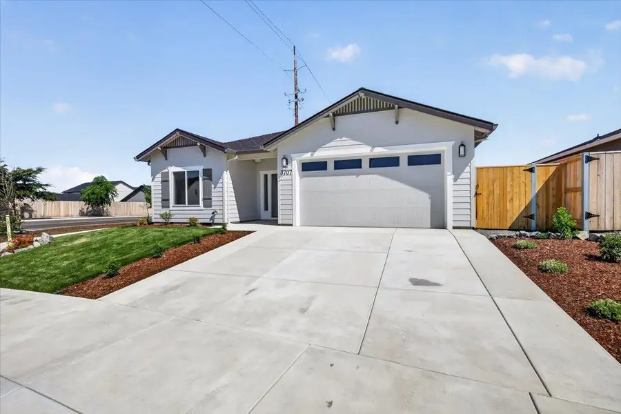 3707 Ford Drive, Medford, OR 97504 - #2