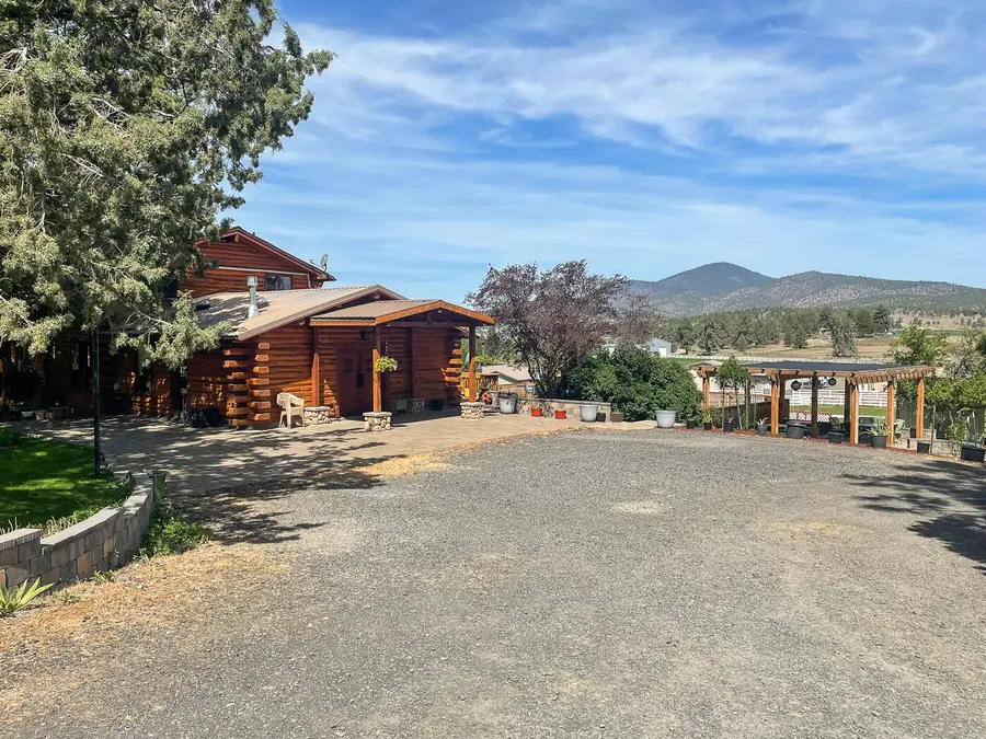 8180 NW Country Loop, Prineville, OR 97754 - #3