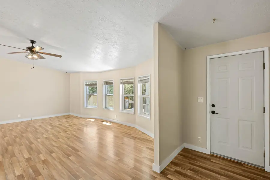 235 Dearing Way, Grants Pass, OR 97527 - #3
