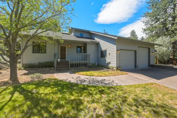 20584 Brightenwood Lane, Bend, OR 97702