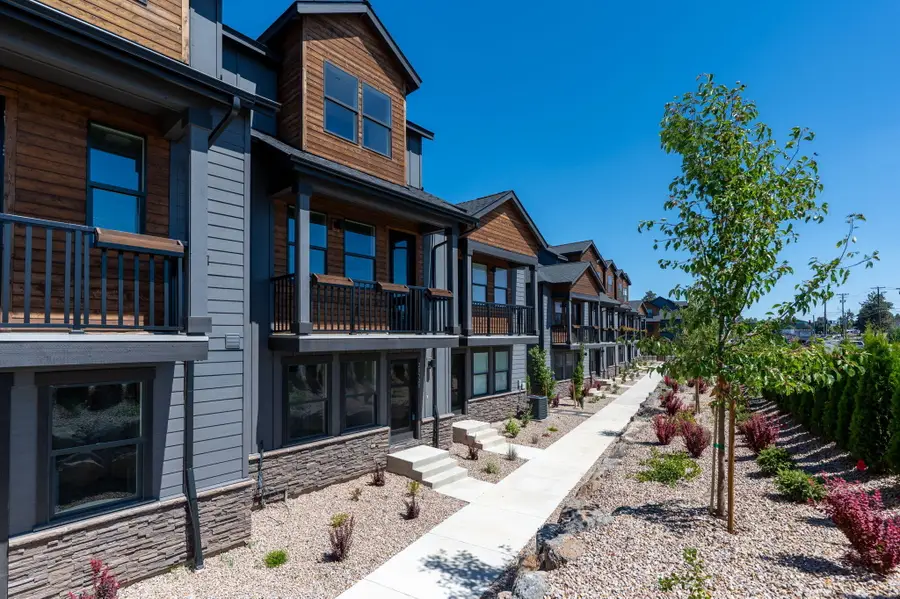 20516 NE Empire Avenue, Bend, OR 97701 - #2