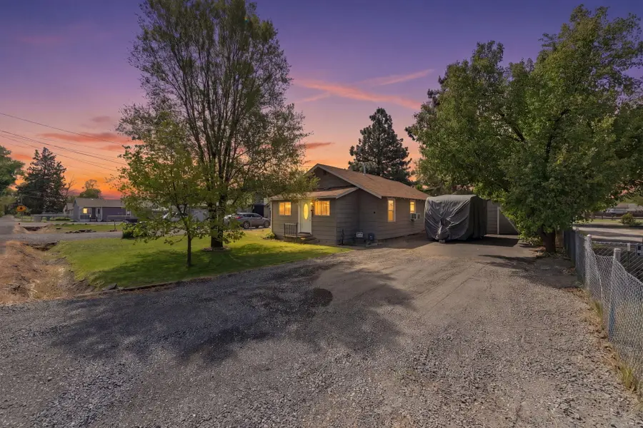 3442 Bristol Avenue, Klamath Falls, OR 97603 - #2