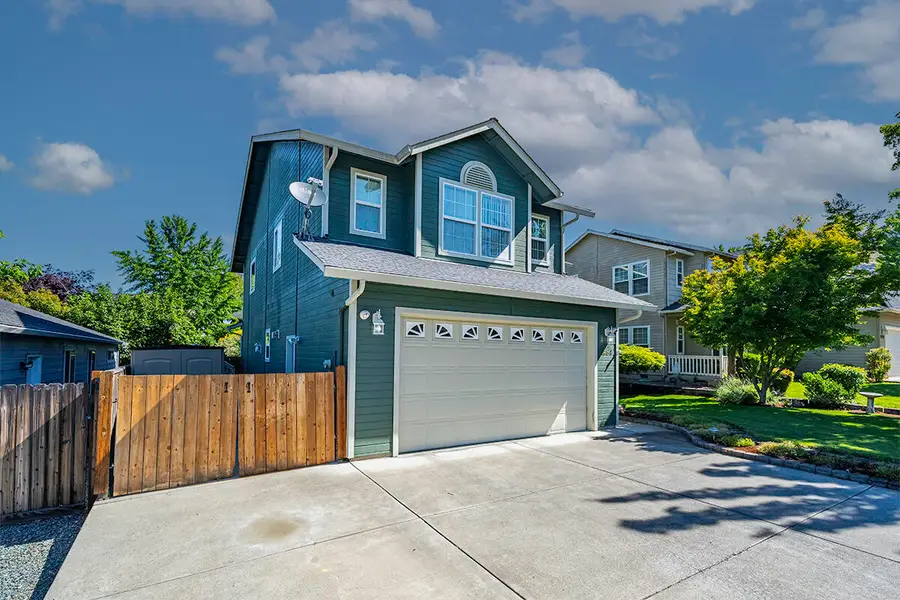 3464 Poppywoods Drive, Medford, OR 97504 - #3