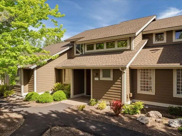1378 Highland View Loop, Redmond, OR 97756