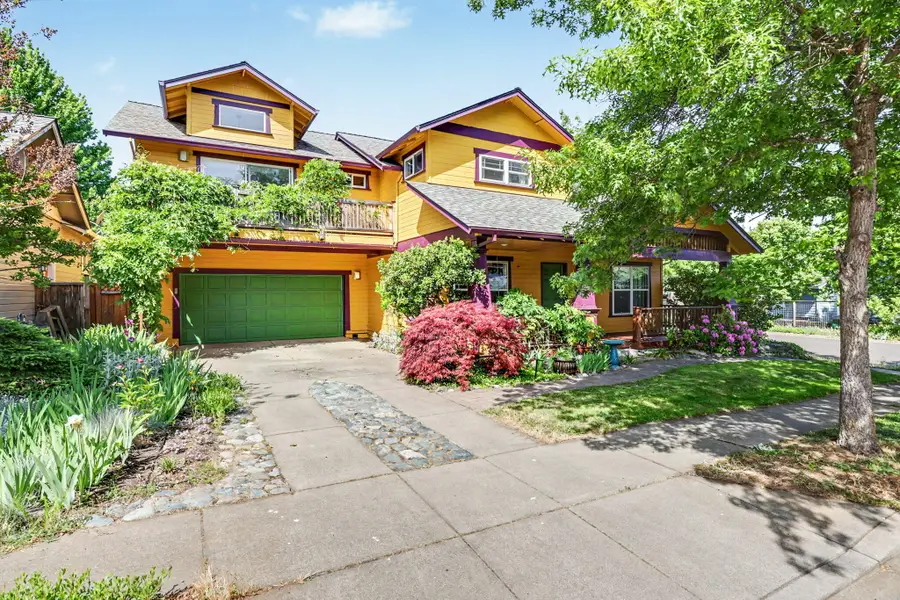 461 Parkside Drive, Ashland, OR 97520 - #3