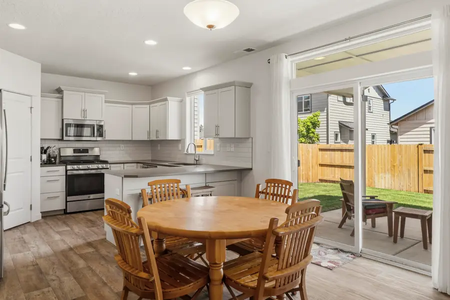 694 N Reed Street, Sisters, OR 97759 - #2