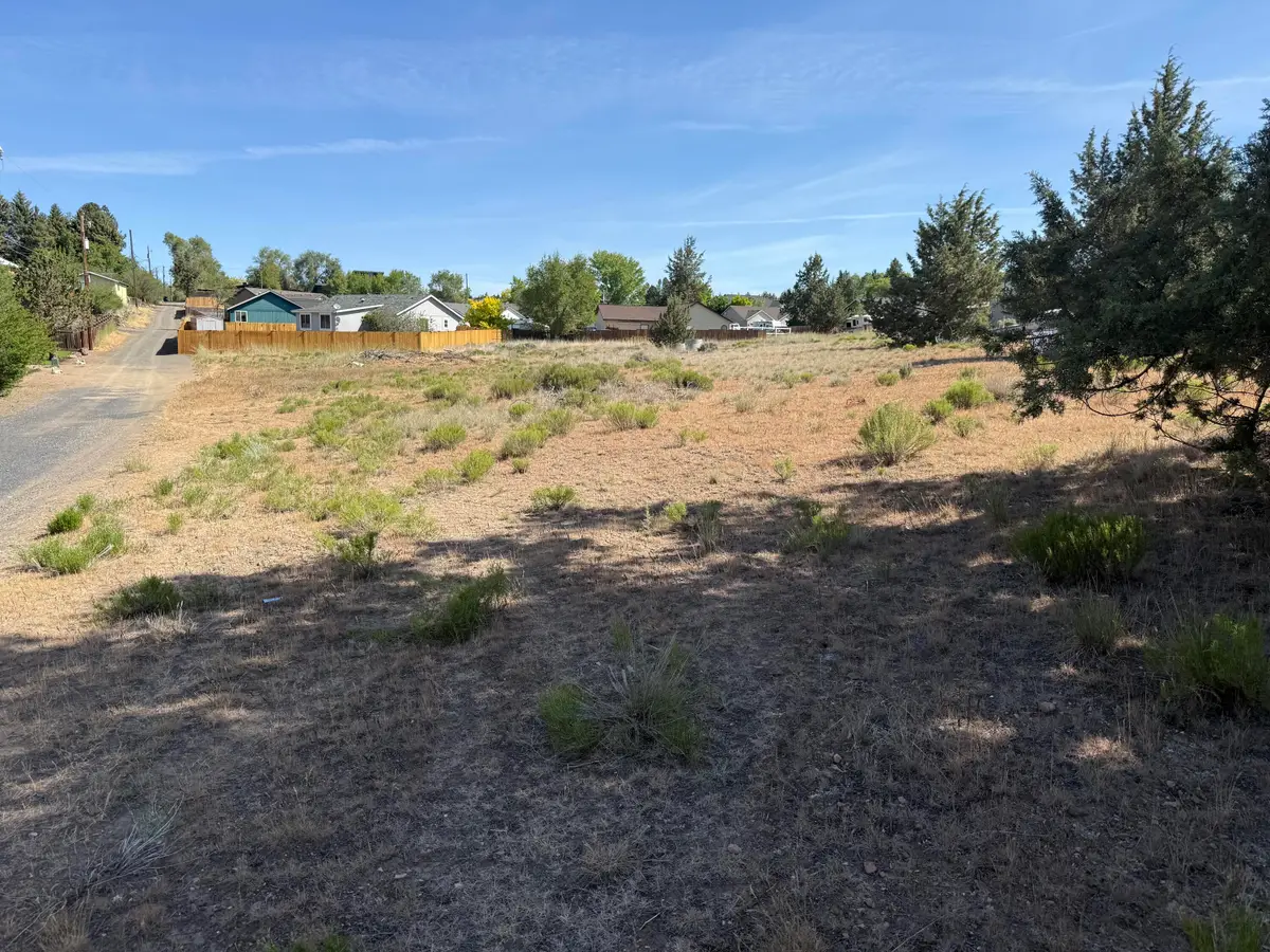 SE Revere Avenue #25, Madras, OR 97741 - #1