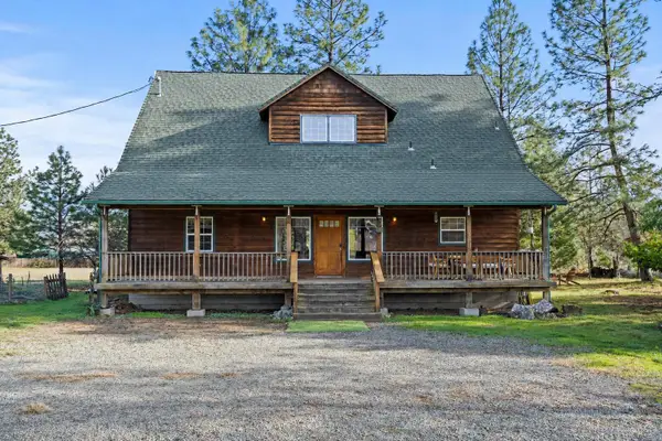 1190 Cedar Flat Road, Williams, OR 97544
