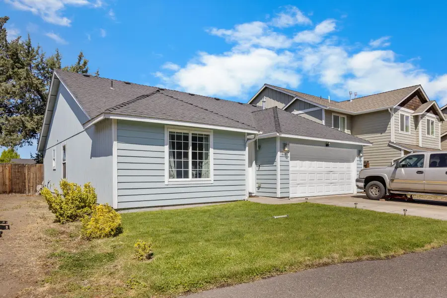 1468 SW 27th Street, Redmond, OR 97756 - #2